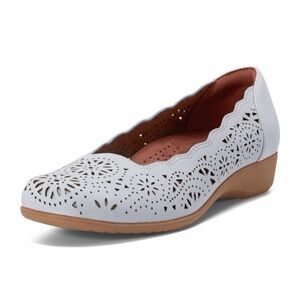 Cobb Hill Womens Rory Light Gray Slip on Size 7.5 New in Box!